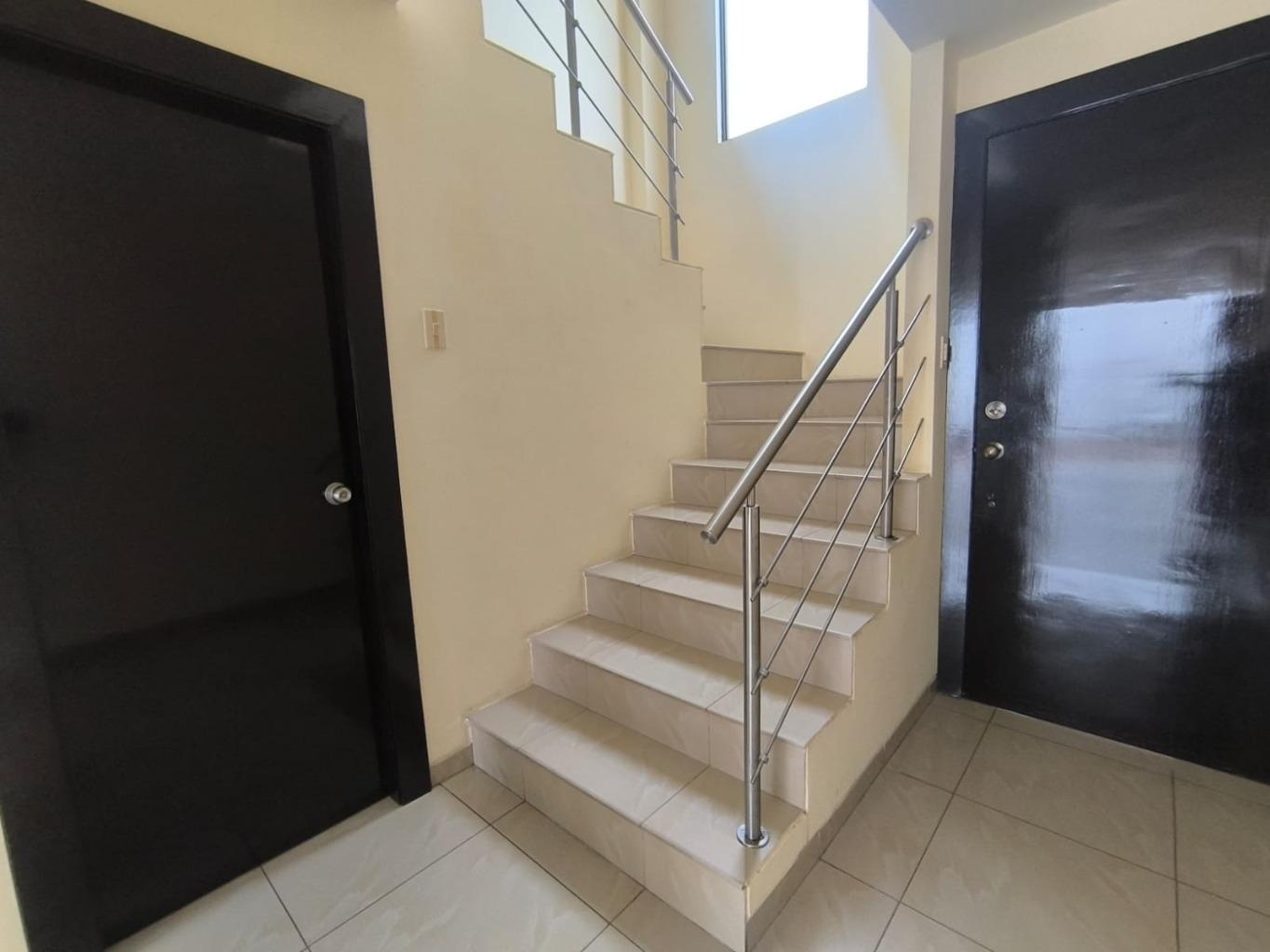 imgi_11_6590953_85164874610720336584139138209235417284334513070045508205584110624644190898379