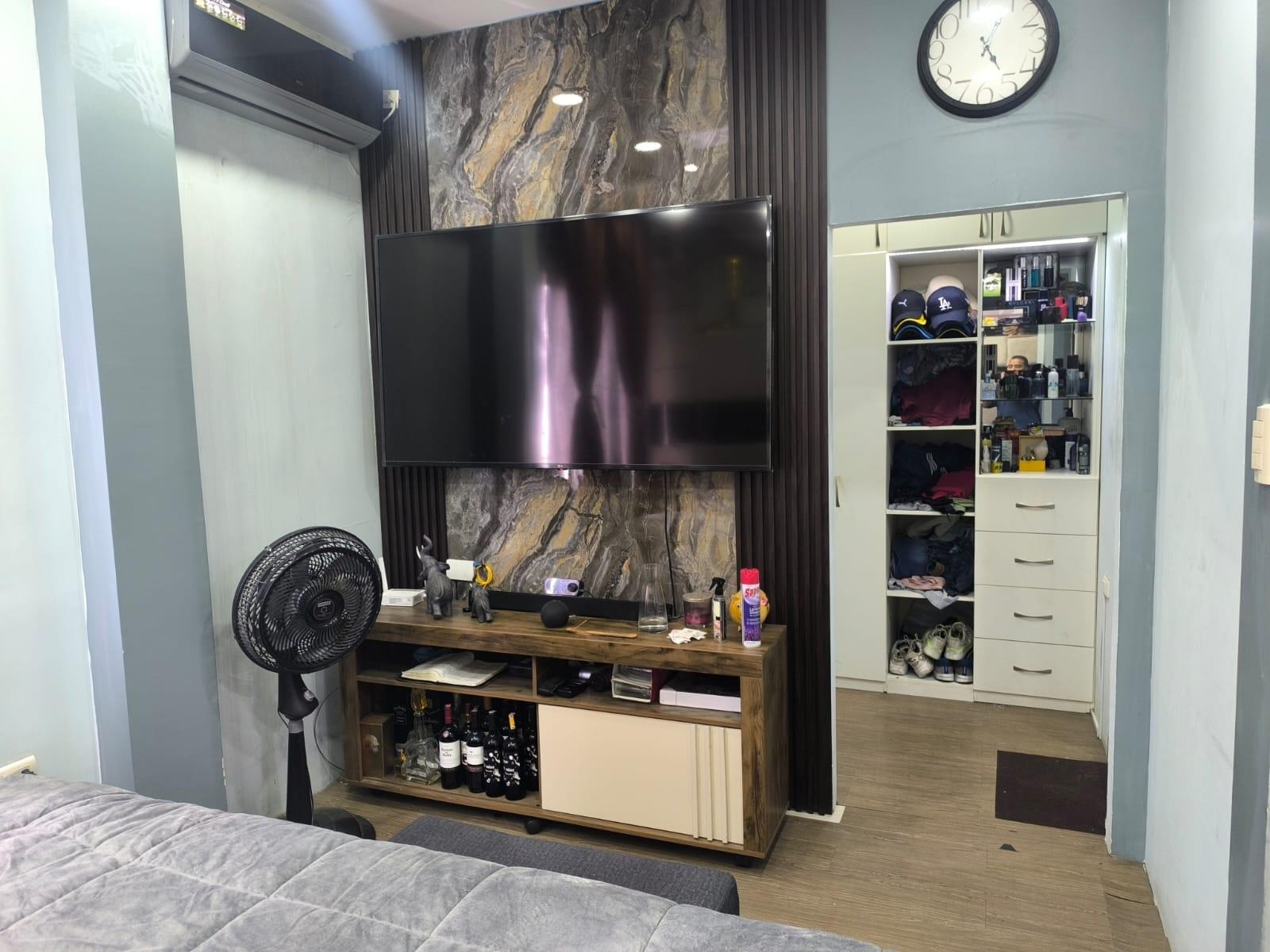 imgi_14_7561434_38128796254647487118289894908451107879603545469118663082444427398685820783986