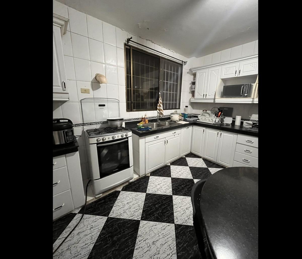 imgi_14_7612349_111628818983555497850570179375831754723717668211617773449301943115447370924262