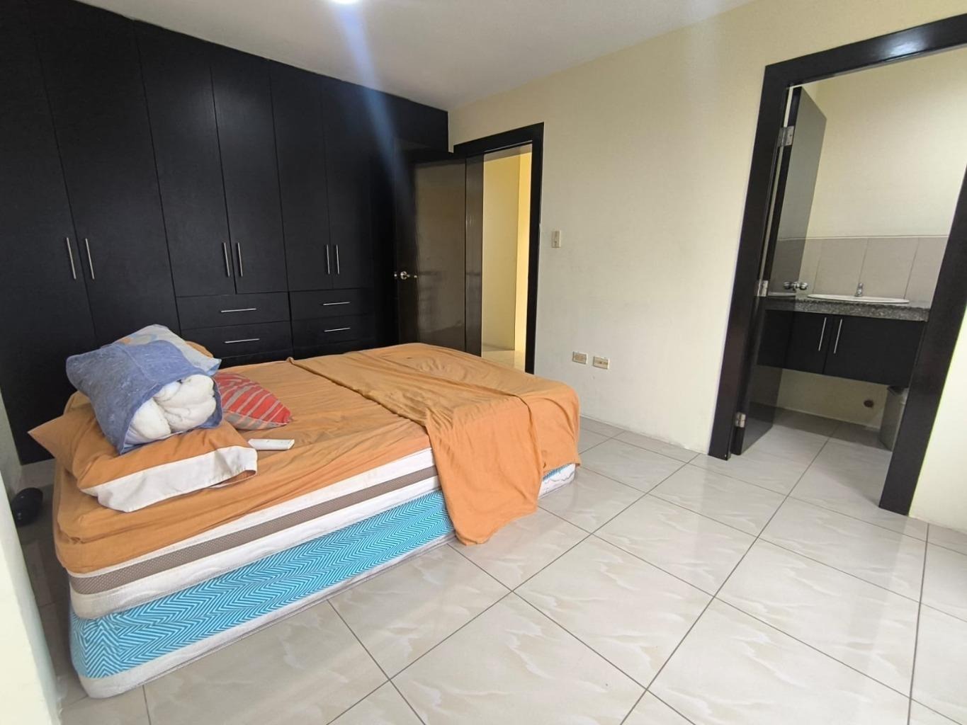 imgi_15_6590953_17171943564093895248294297179144615544389715043123990637010205939947909856910