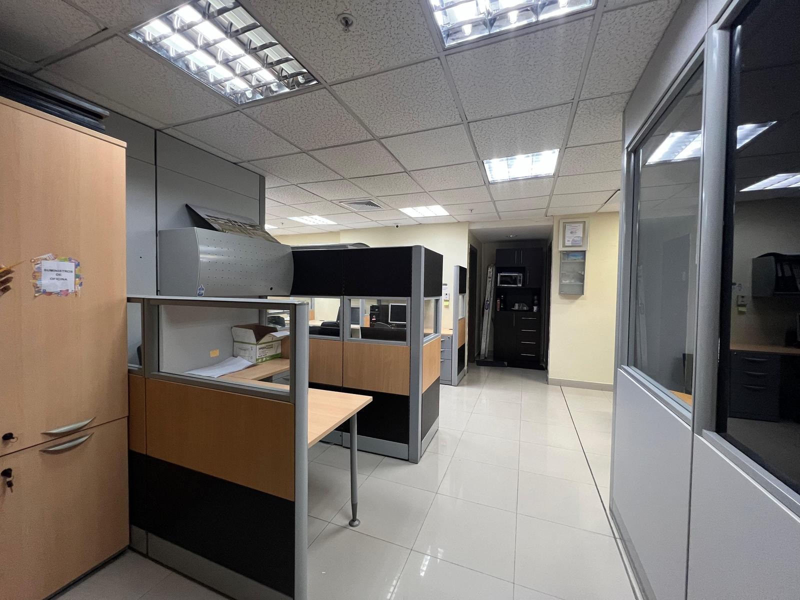 imgi_15_7049912_47955528624423508171814177276386466516203599098800370403279833786491278489004