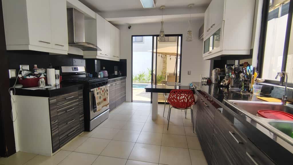 imgi_16_7367380_104951020569631737643842973201681864825314656006268389592654283440097565944271