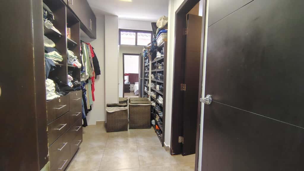 imgi_20_7367380_52891812156775164717951412905389834783327928729142368400634026339785888343686