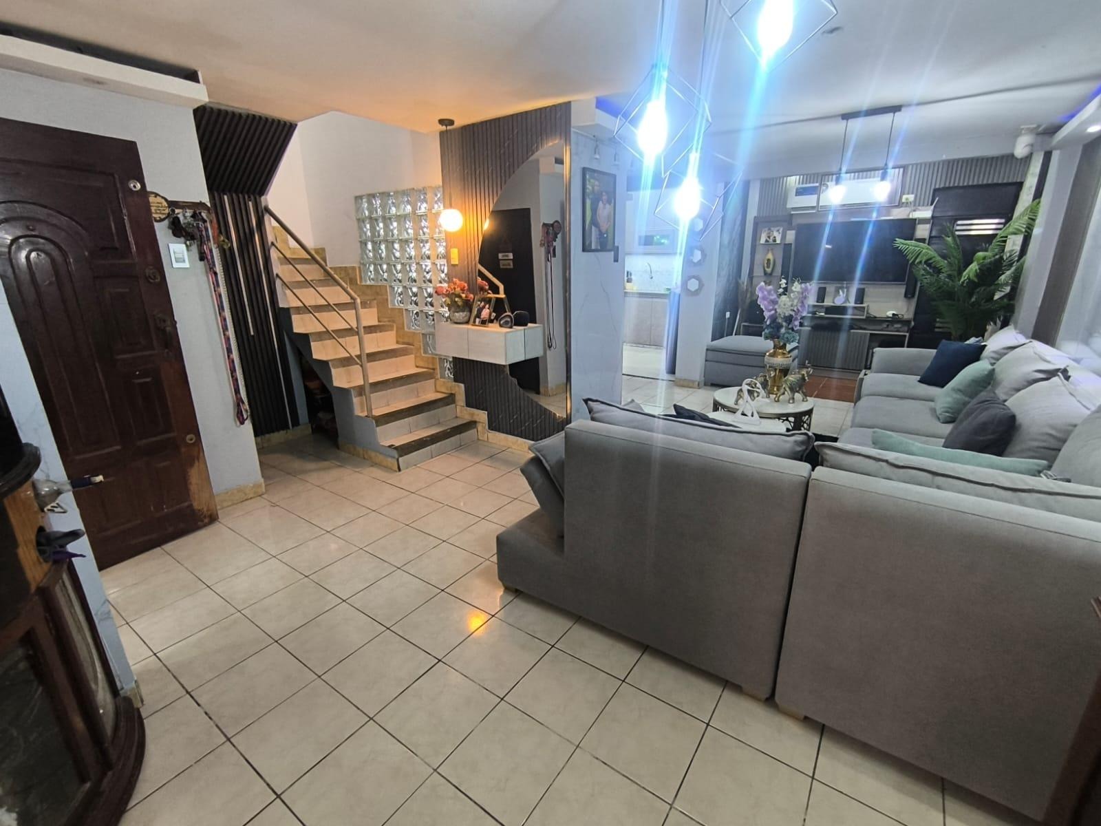 imgi_20_7561434_73974197289396468965260006592793017116881621697344996124853741301913909577094