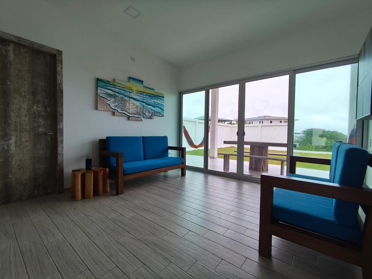 imgi_21_7773880_94842908544291270471907497297708233134203569597081421660666434741997312102541