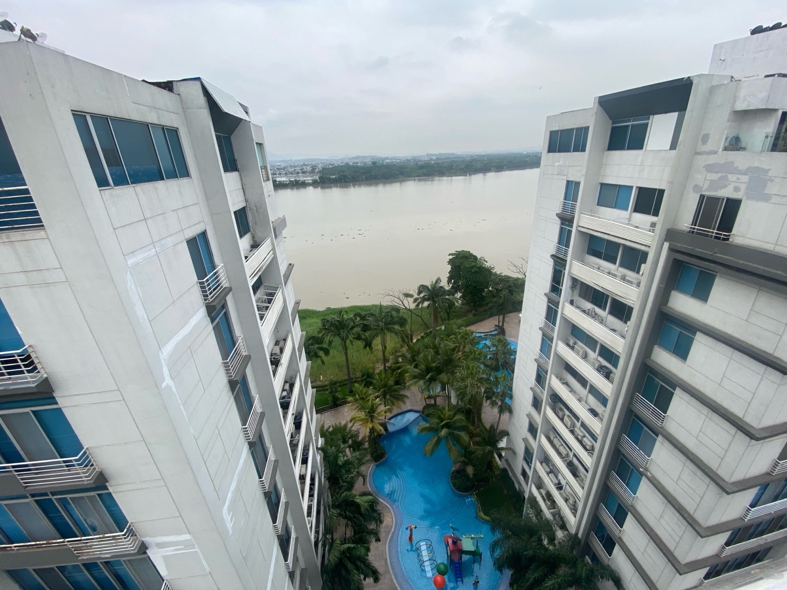 imgi_24_7123799_25478333919105497108609755493310918995928439333365429297124107358414368114096