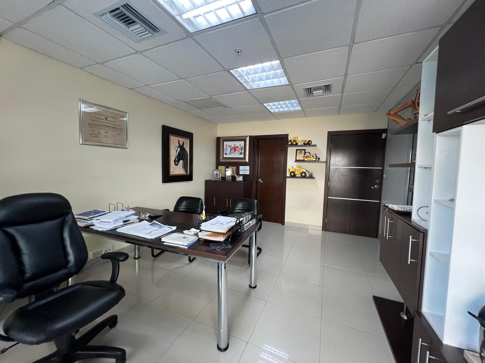 imgi_25_7049912_84592987977096441050356250582509511338601835616555736330007396096020370285537