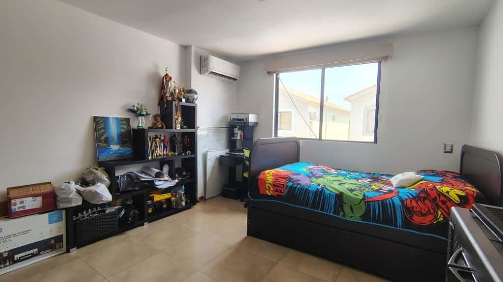 imgi_25_7367380_29317076215169640856301633965974638514540626085750053646781869294936023002822