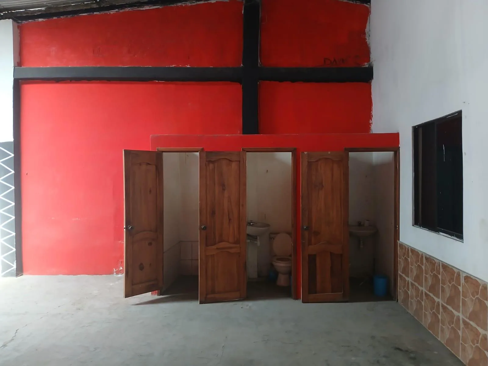 Local Comercial en Venta, Colinas del Valle, Durán AleB
