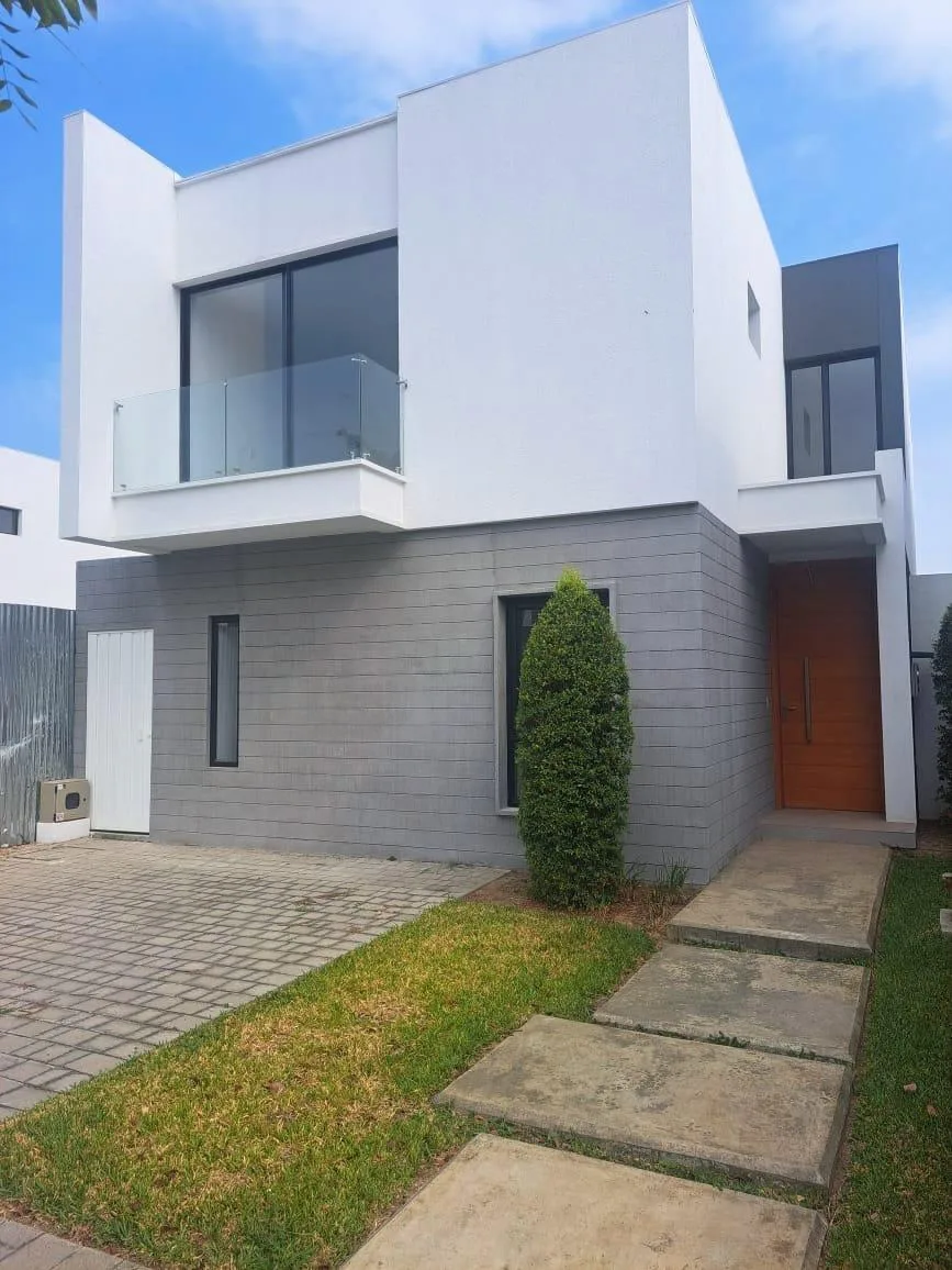 Casa en Venta, Urbanización La Costa, BarG