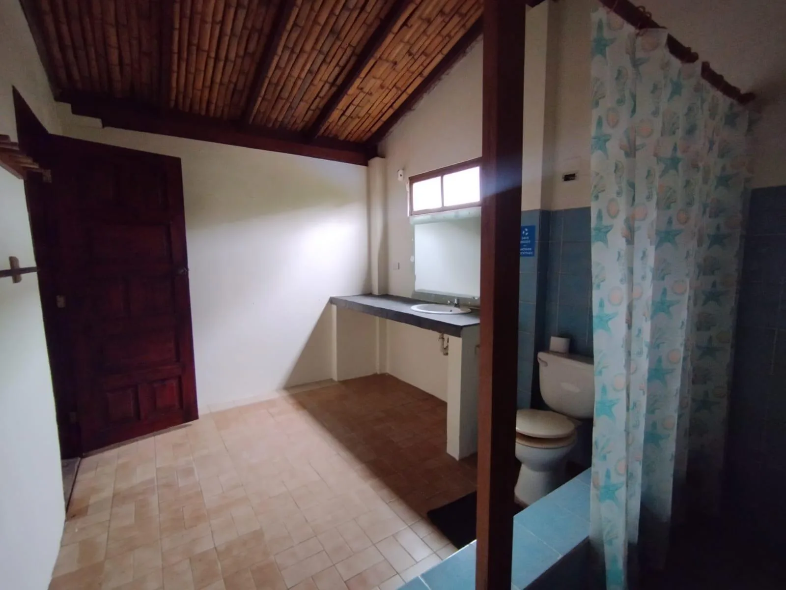 Hotel en Venta, Santa Elena, Montañita, VicY