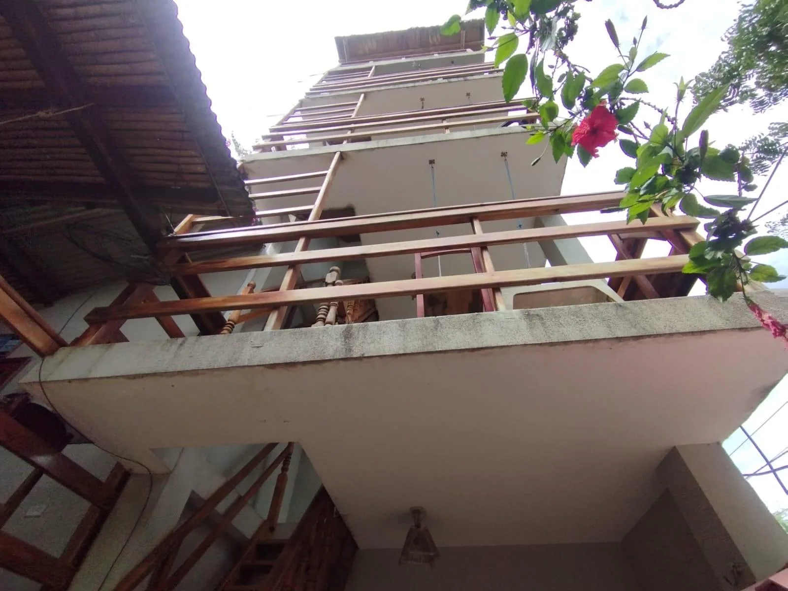 Hotel en Venta, Santa Elena, Montañita, VicY