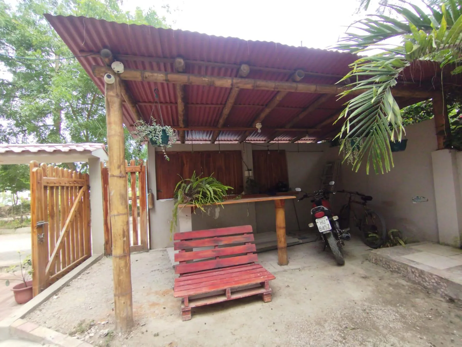 Hotel en Venta, Santa Elena, Montañita, VicY