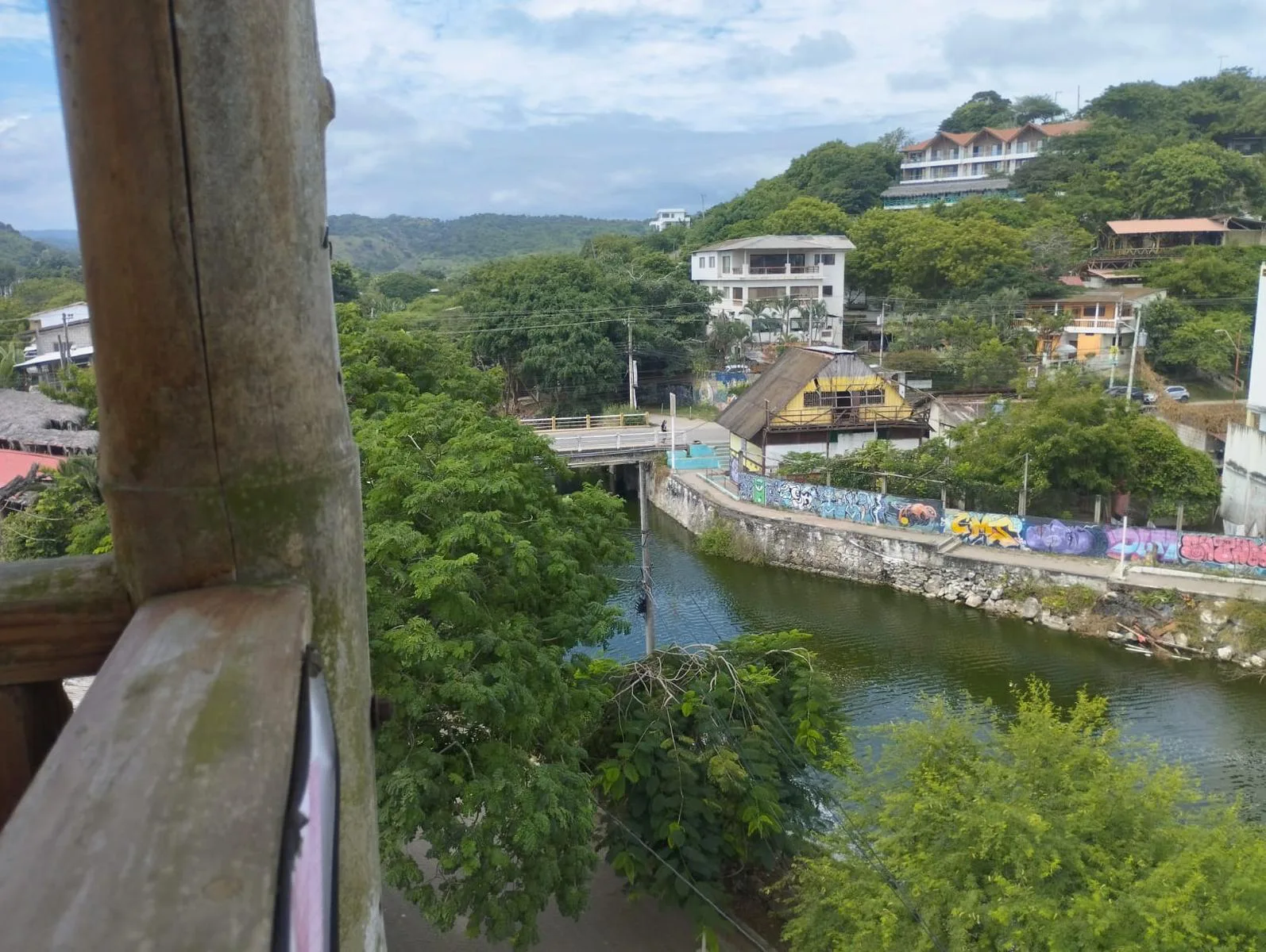 Hotel en Venta, Santa Elena, Montañita, VicY