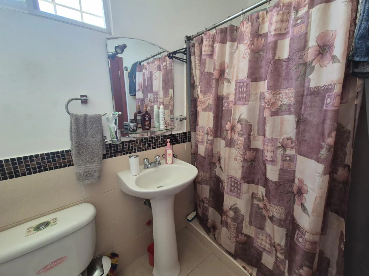 CASA EN VENTA SEMI AMOBLADA PLAYAS URBANIZACION ALTAMAR 2 JosGu