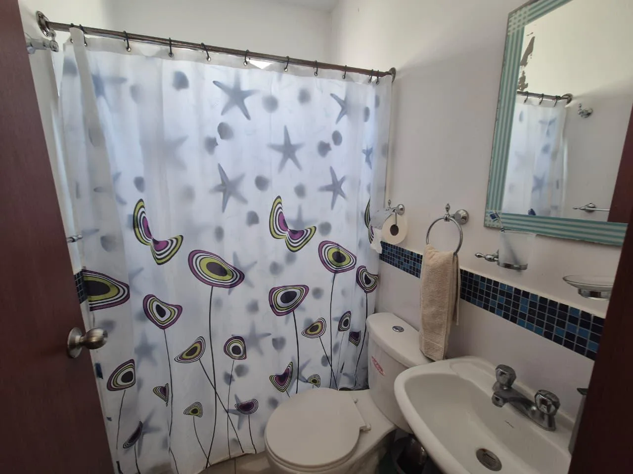 CASA EN VENTA SEMI AMOBLADA PLAYAS URBANIZACION ALTAMAR 2 JosGu