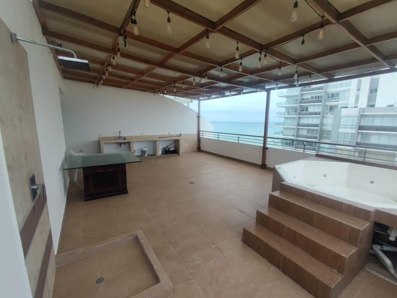 Penthouse en Venta, Edificio Aquamira, Salinas, MaxB
