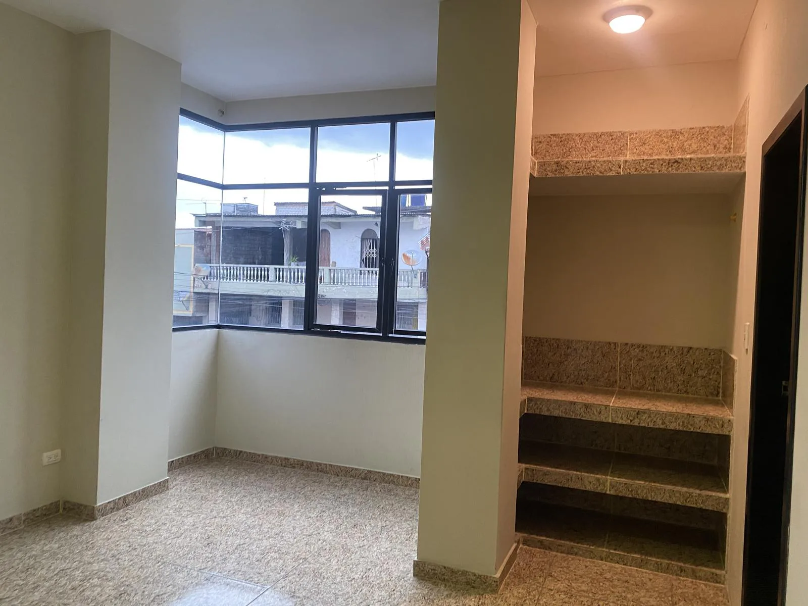Alquilo, departamento Sur Oeste, SolG