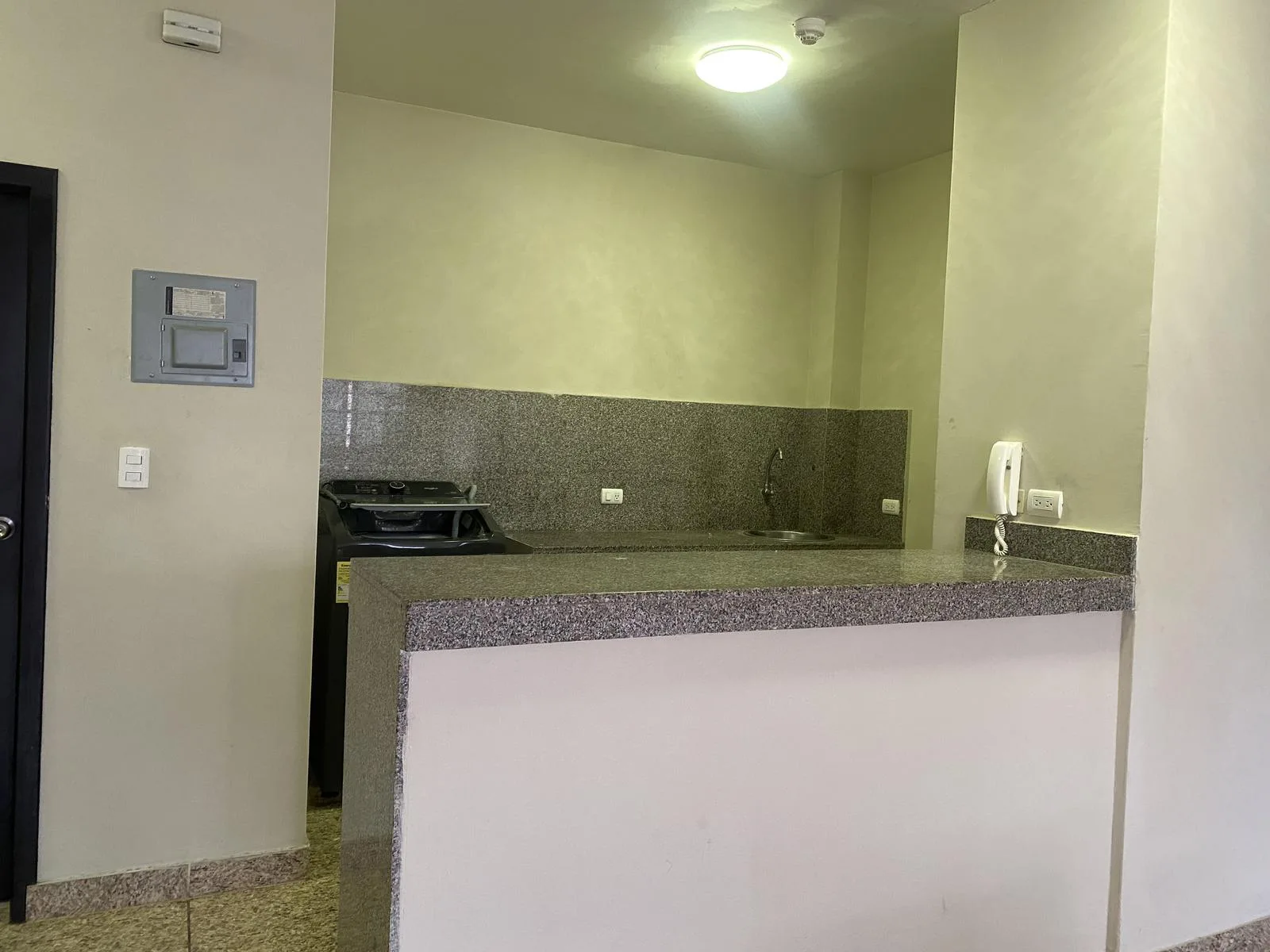 Alquilo, departamento Sur Oeste, SolG