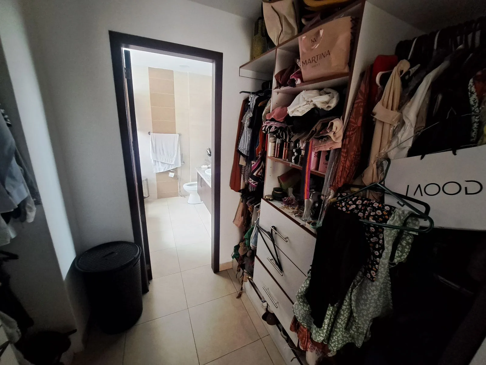 Departamento en Venta. Urb: ‘Torres del Río, Vía a Samborondón. AleR