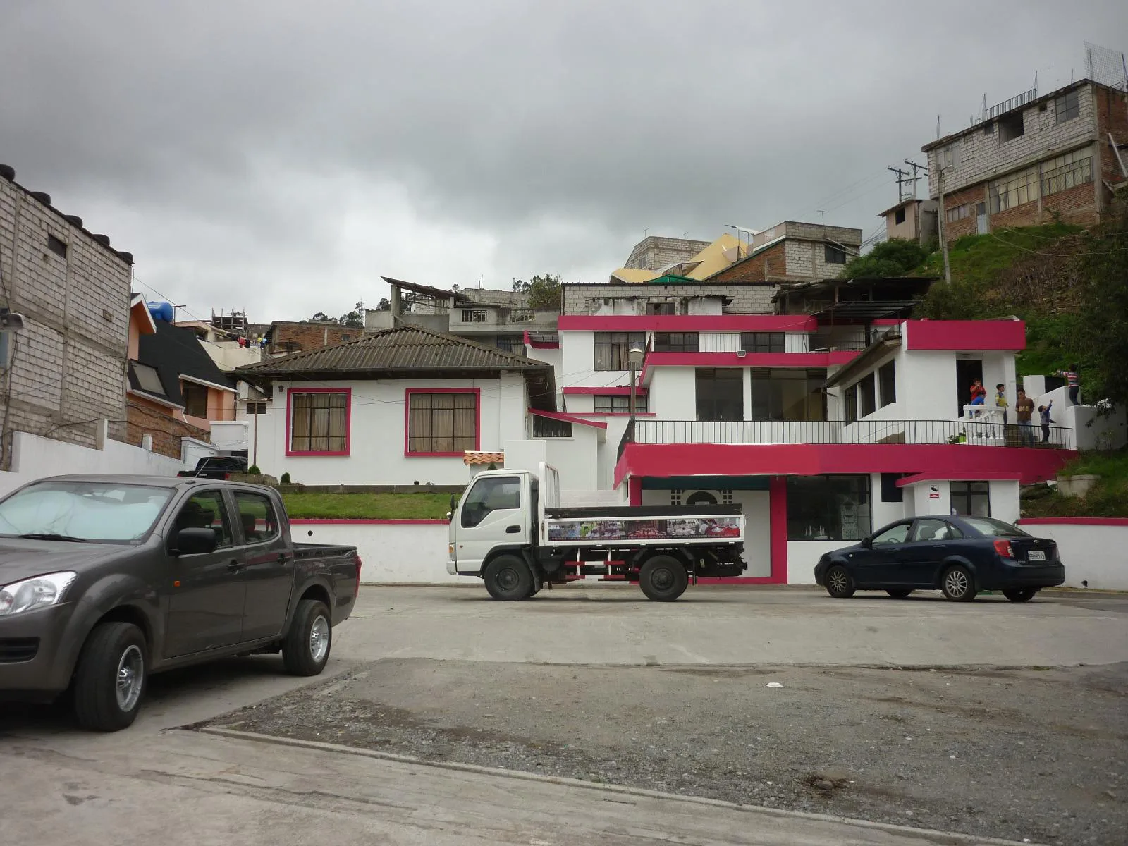 Casa y Terreno en Venta, Av Elisa Mariño, Guaranda, IriR