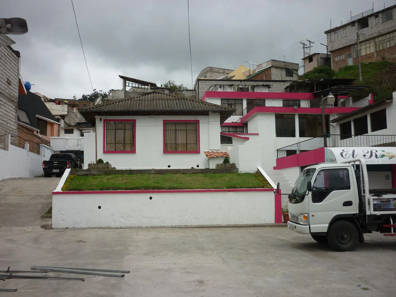 Casa y Terreno en Venta, Av Elisa Mariño, Guaranda, IriR