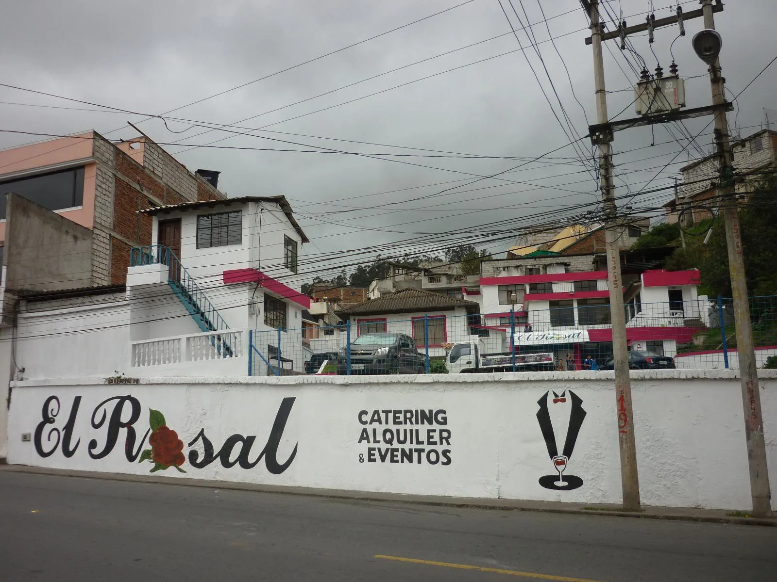 Casa y Terreno en Venta, Av Elisa Mariño, Guaranda, IriR
