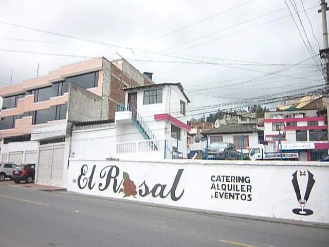 Casa y Terreno en Venta, Av Elisa Mariño, Guaranda, IriR