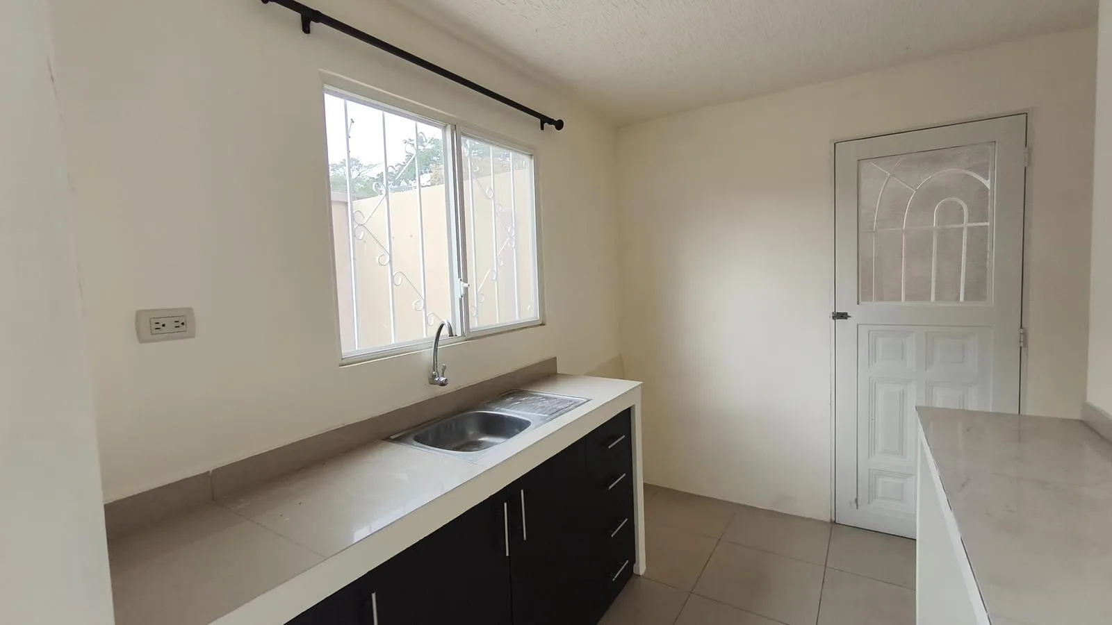 Casa en Venta Villas del Rey etapa Reina Isabel RonR