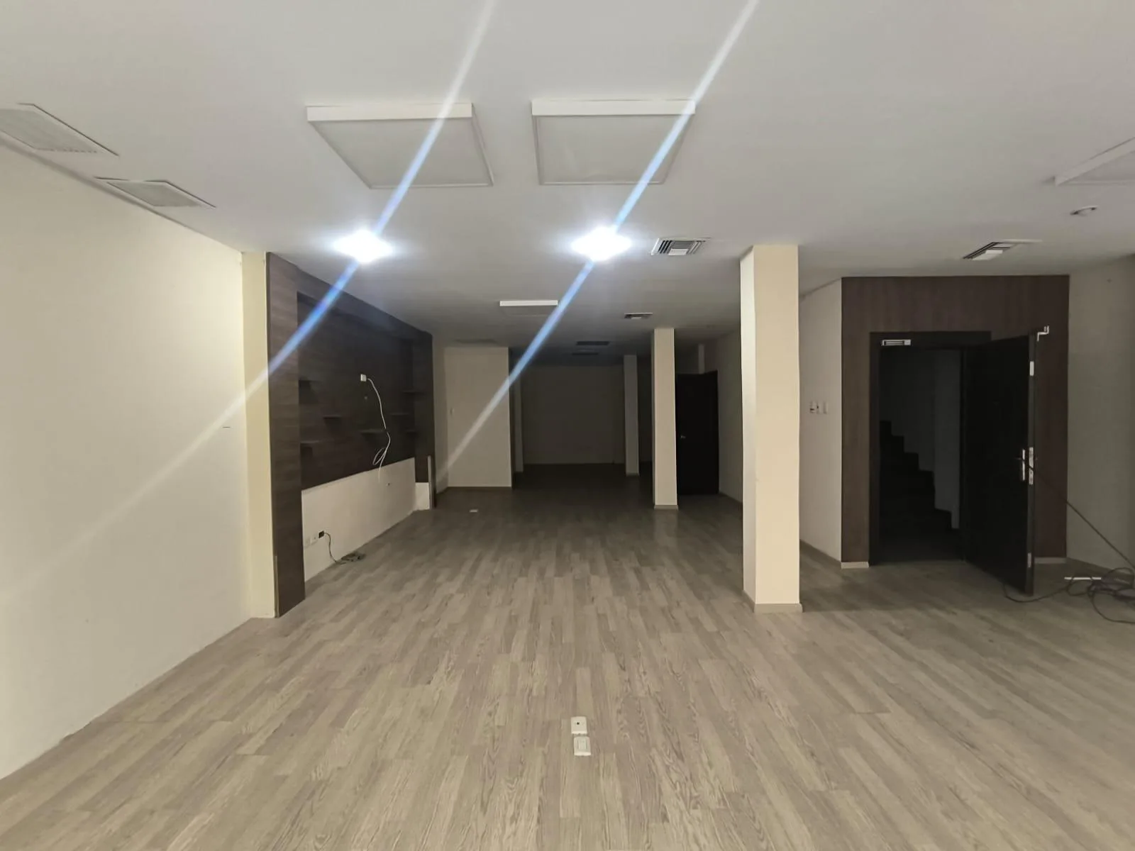 Edificio Comercial en Venta, Centro de Guayaquil KarR