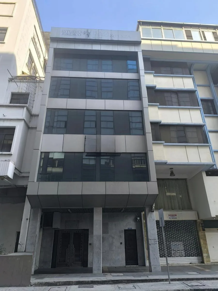 Edificio Comercial en Venta, Centro de Guayaquil KarR