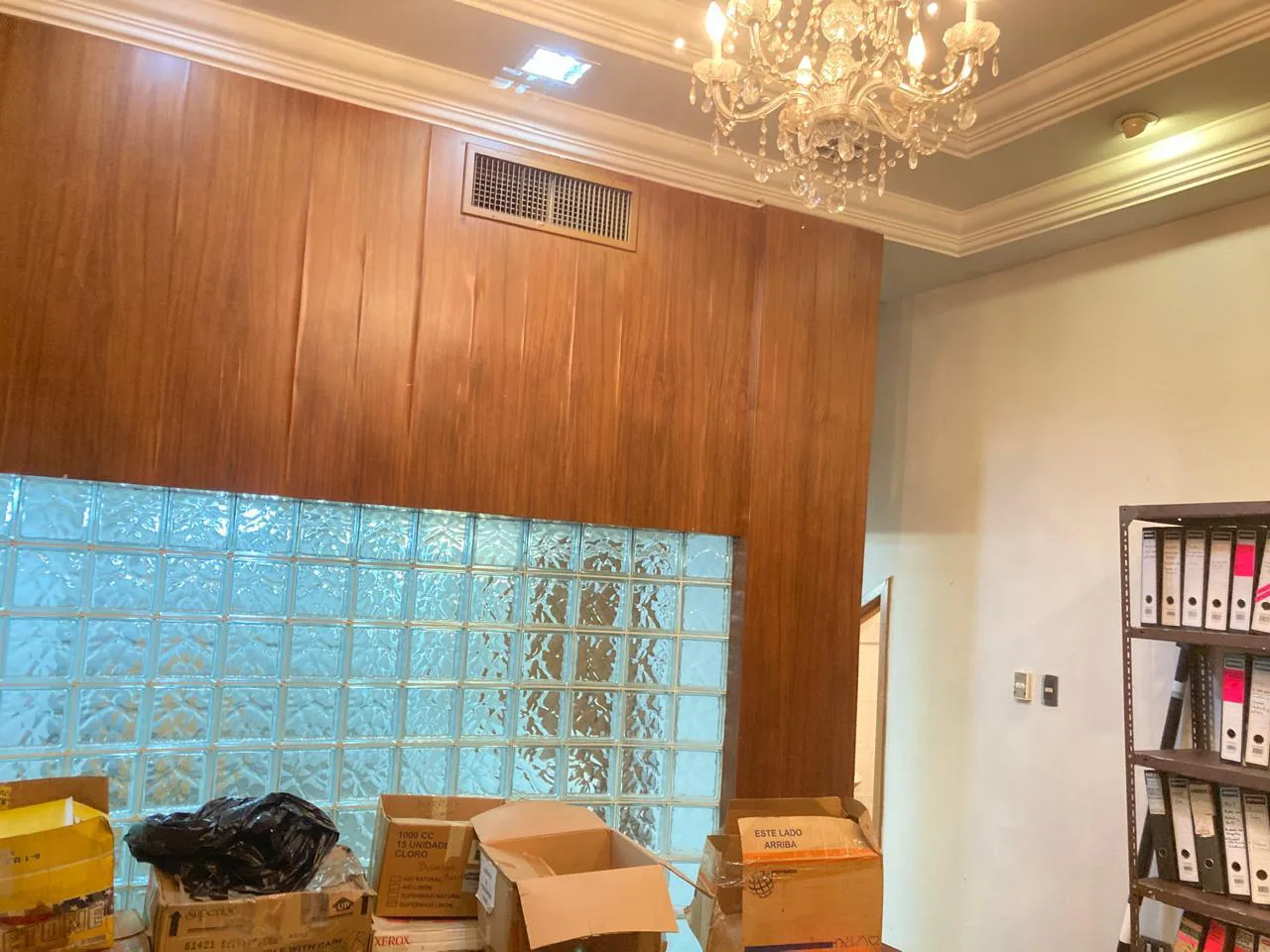 Edificio Comercial en Venta, Centro de Guayaquil KarR