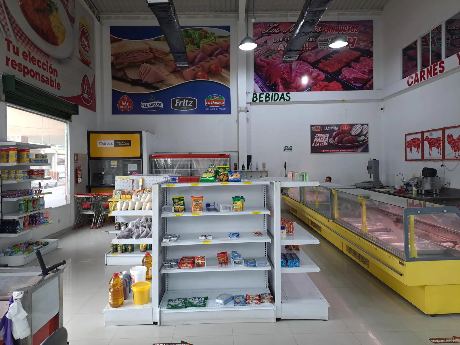 Local Comercial en Alquiler Portete y Pio Montufar SanS