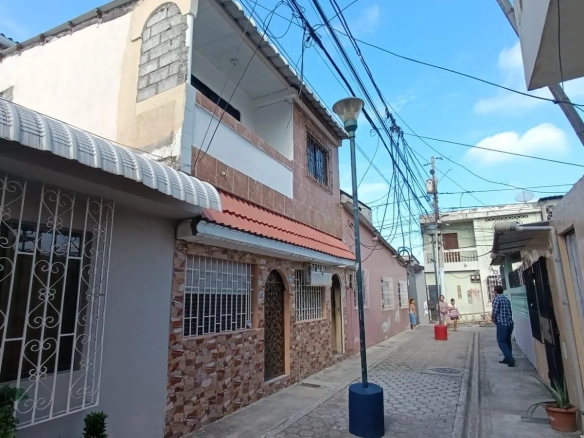 Casa Rentera en venta Los Sauces 6 Norte de Guayaquil IngP