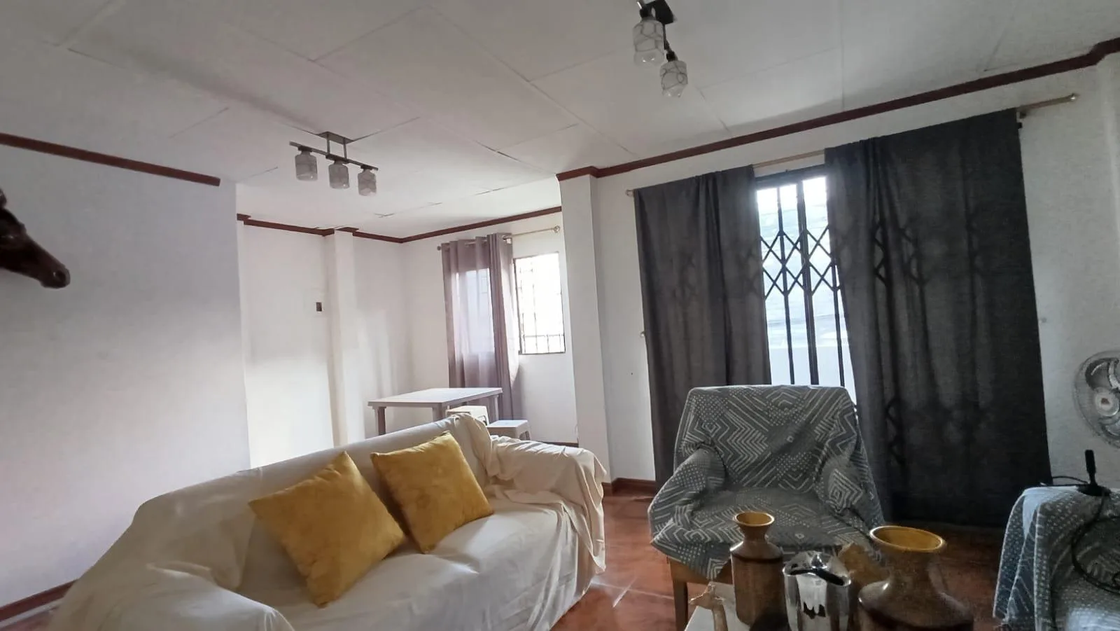 Casa Rentera en venta Los Sauces 6 Norte de Guayaquil IngP