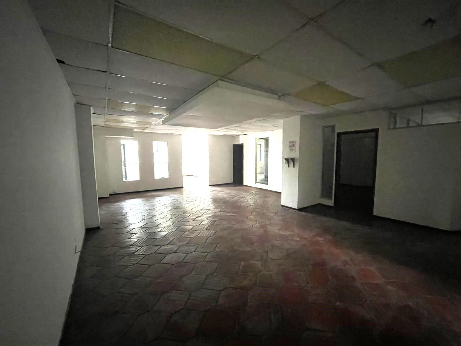 Se vende oficina en edificio El Fortín JosS