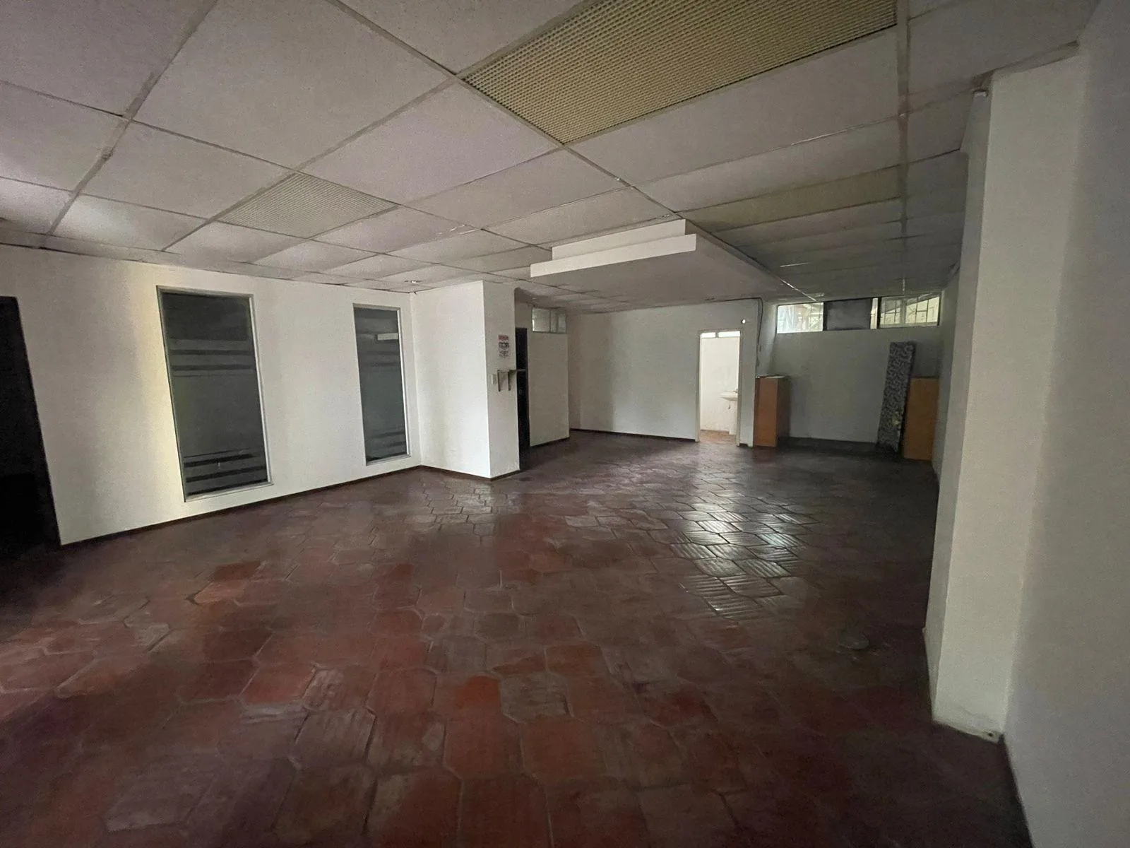 Se vende oficina en edificio El Fortín JosS