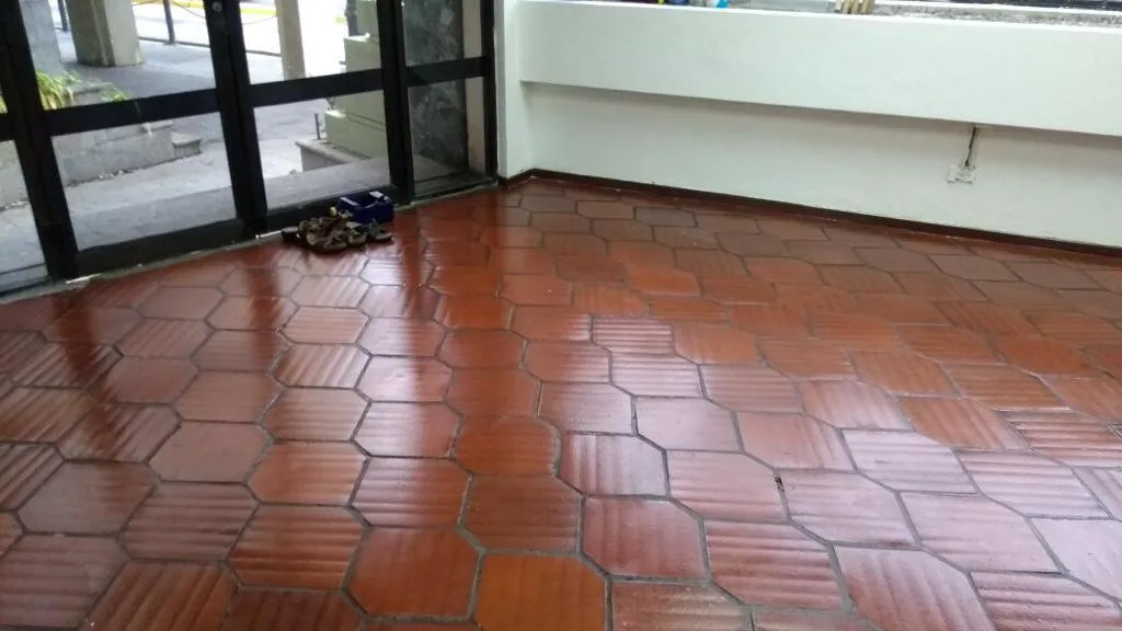 Se vende oficina en edificio El Fortín JosS