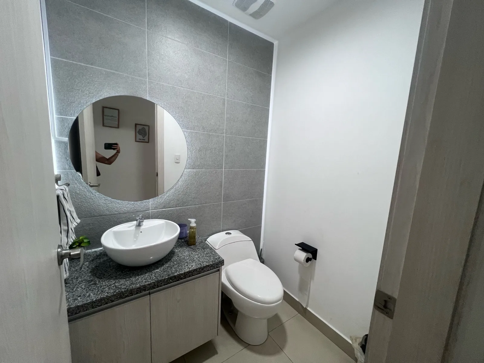 Departamento en Venta en Los Ceibos AndB