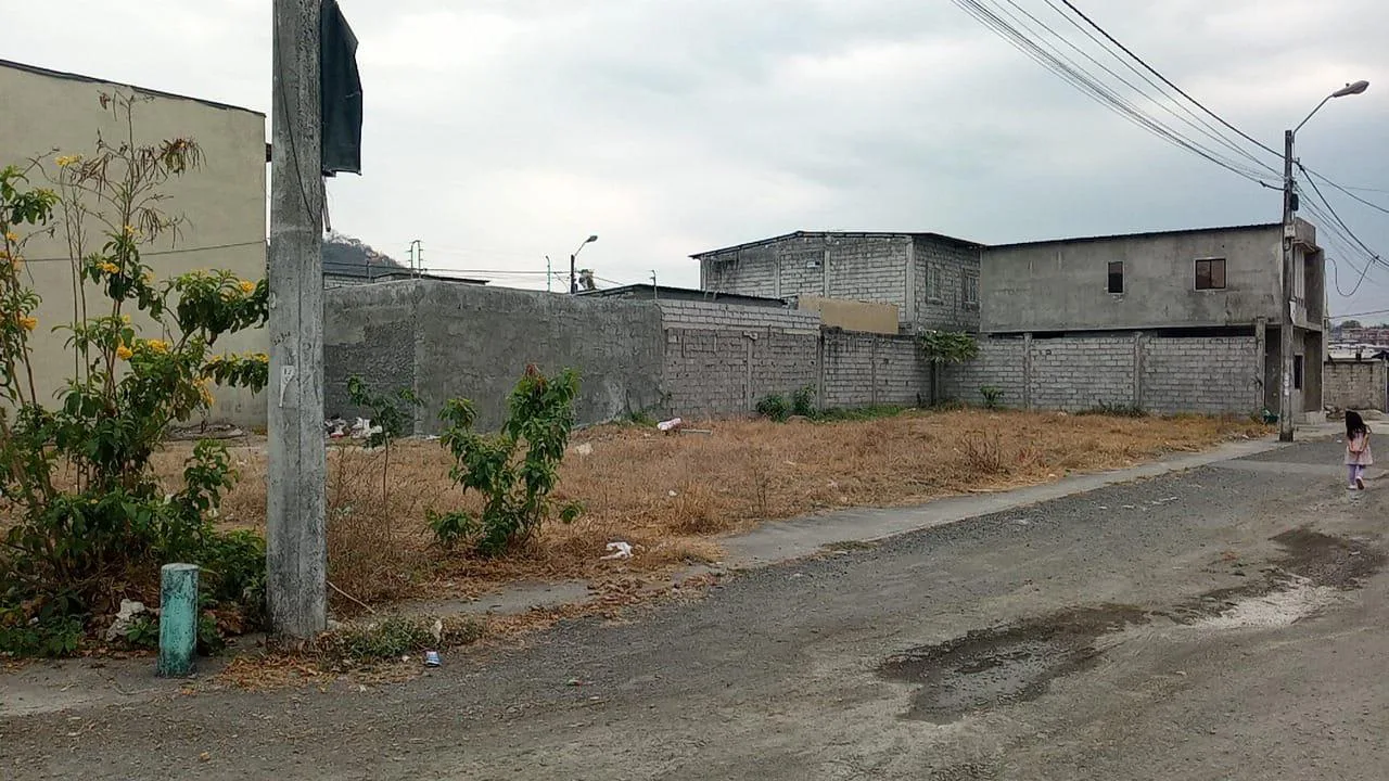 Terreno en Venta en Mi Lote Norte de Guayaquil ChrS