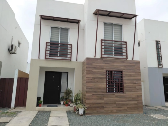 CASA EN VENTA URBANIZACIÓN LA GRAN VITTORIA XimO