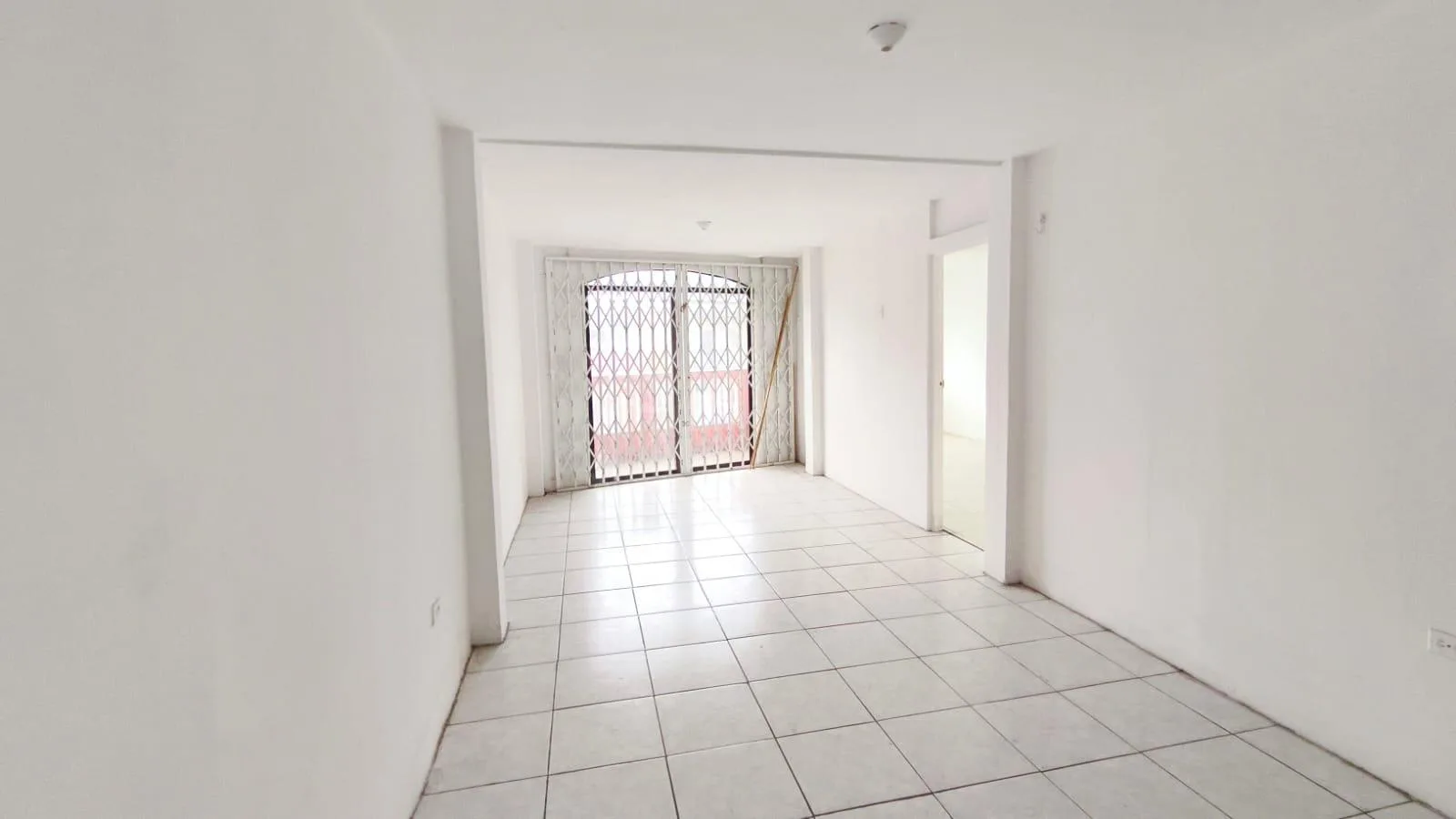 Casa Rentera Esquinera en Venta Sur de Guayaquil, Cipreses RonR