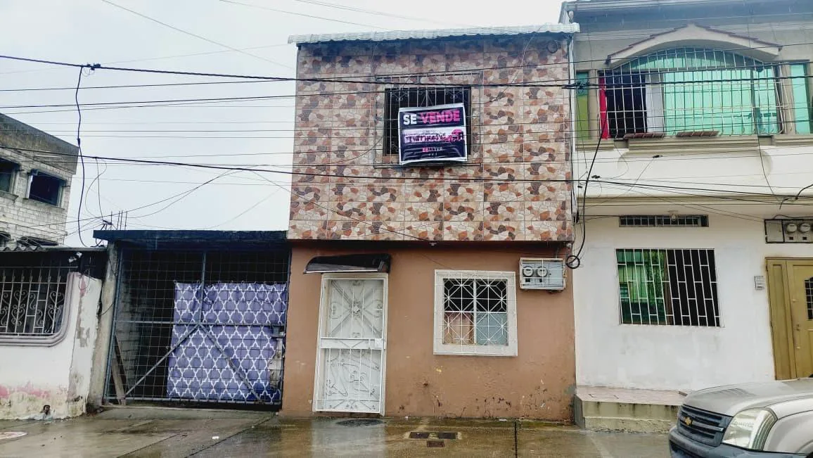 Casa en Venta Ciudadela Pajaro Azul, Norte de Guayaquil GraC