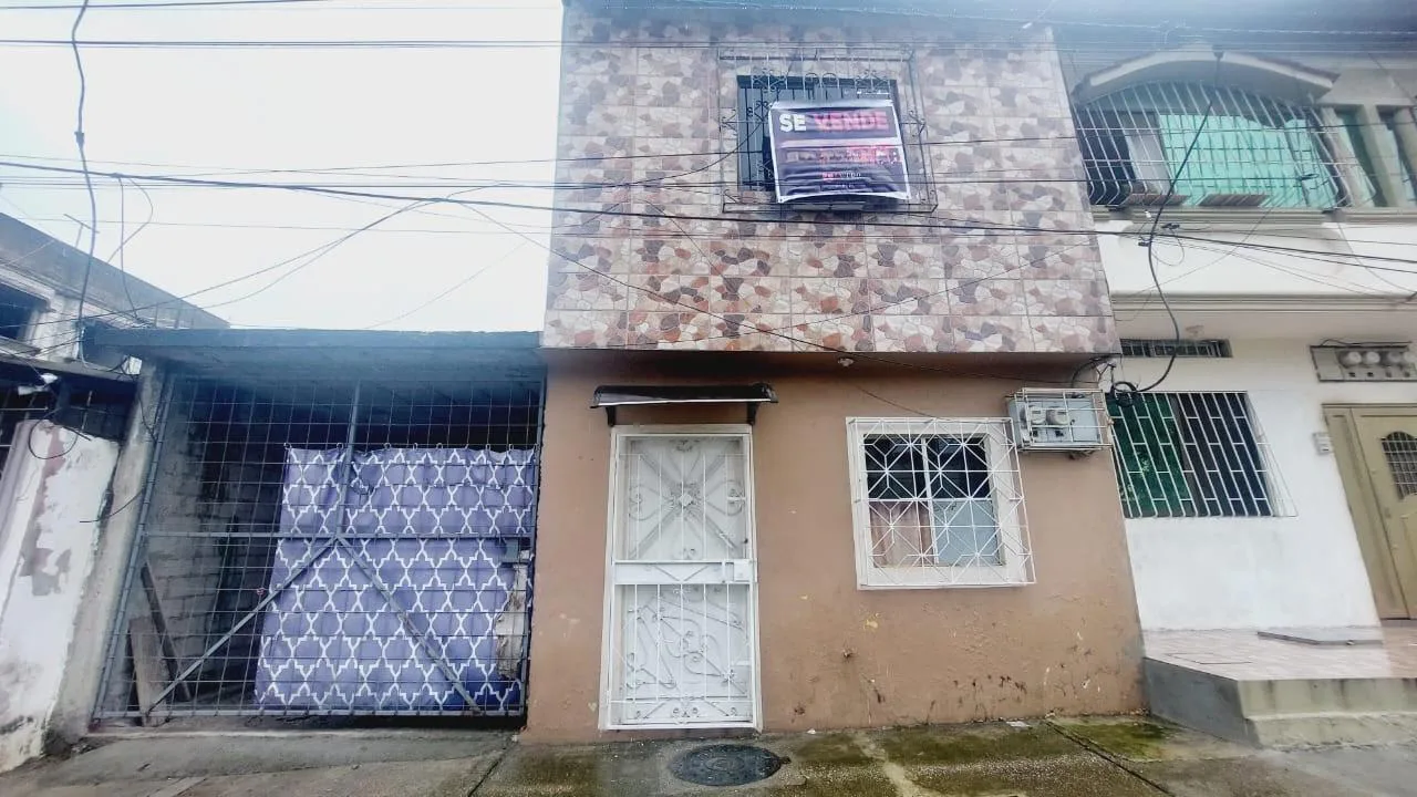 Casa en Venta Ciudadela Pajaro Azul, Norte de Guayaquil GraC