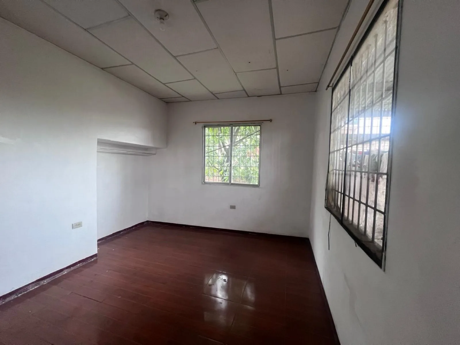 Casa rentera en Venta en La Prosperina AndB