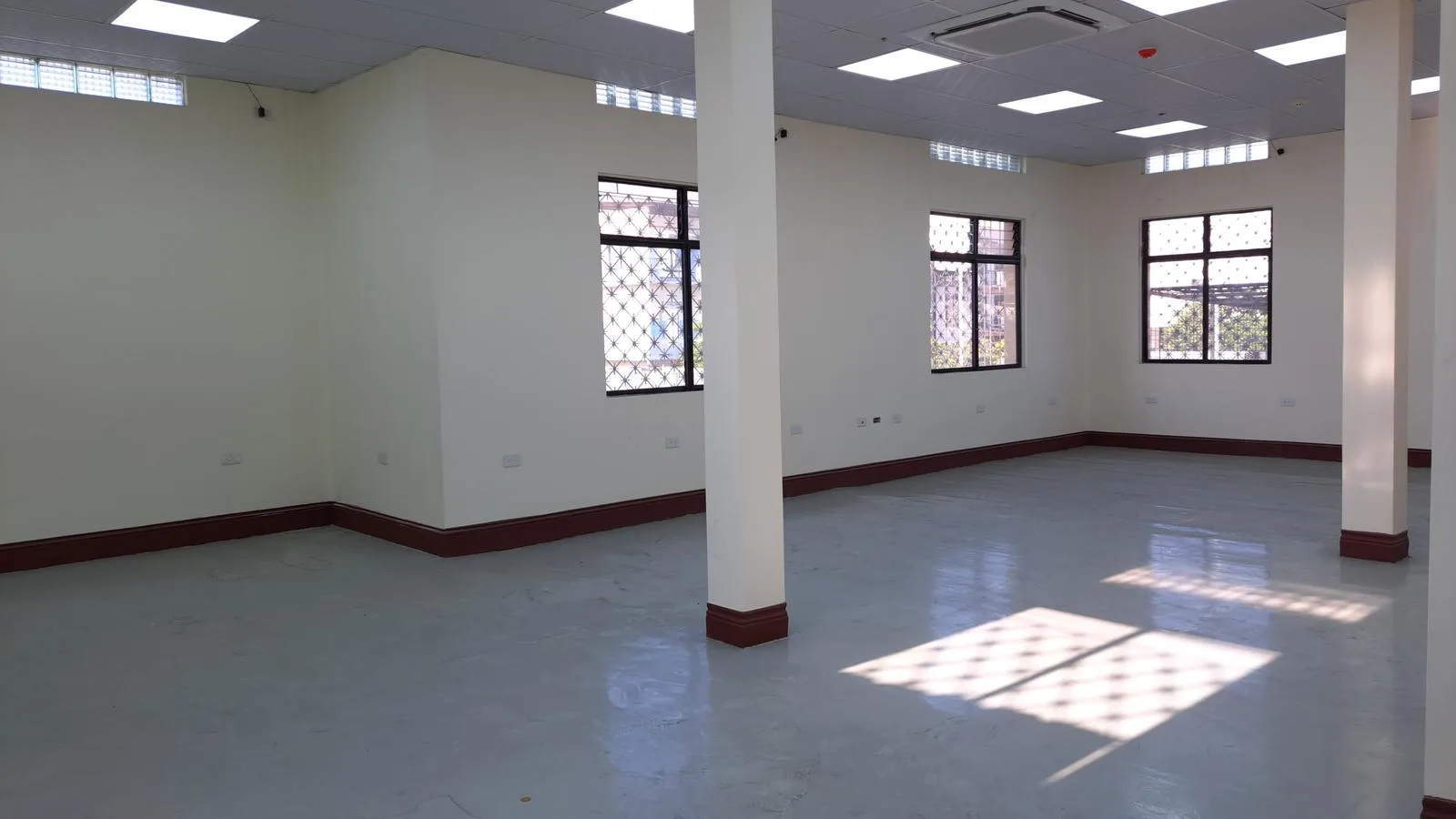 Local Comercial en alquiler Guaranda y Maldonado SanS