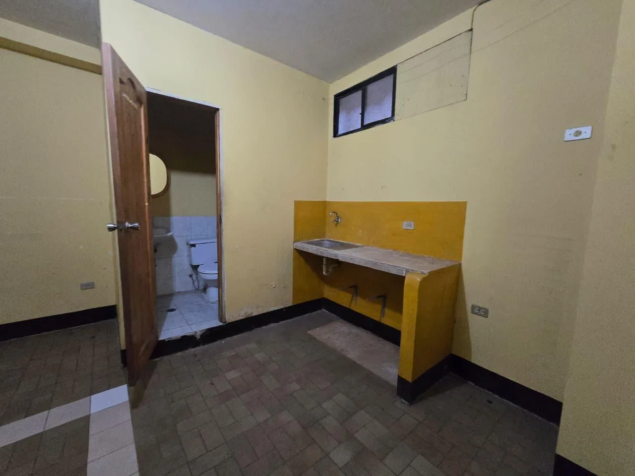 Se vende casa rentera, centro de Guayaquil, AnaA