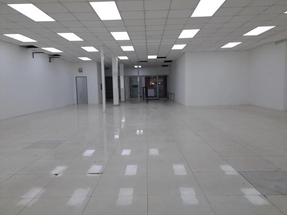 Local Comercial en Alquiler Isla Trinitaria SanS