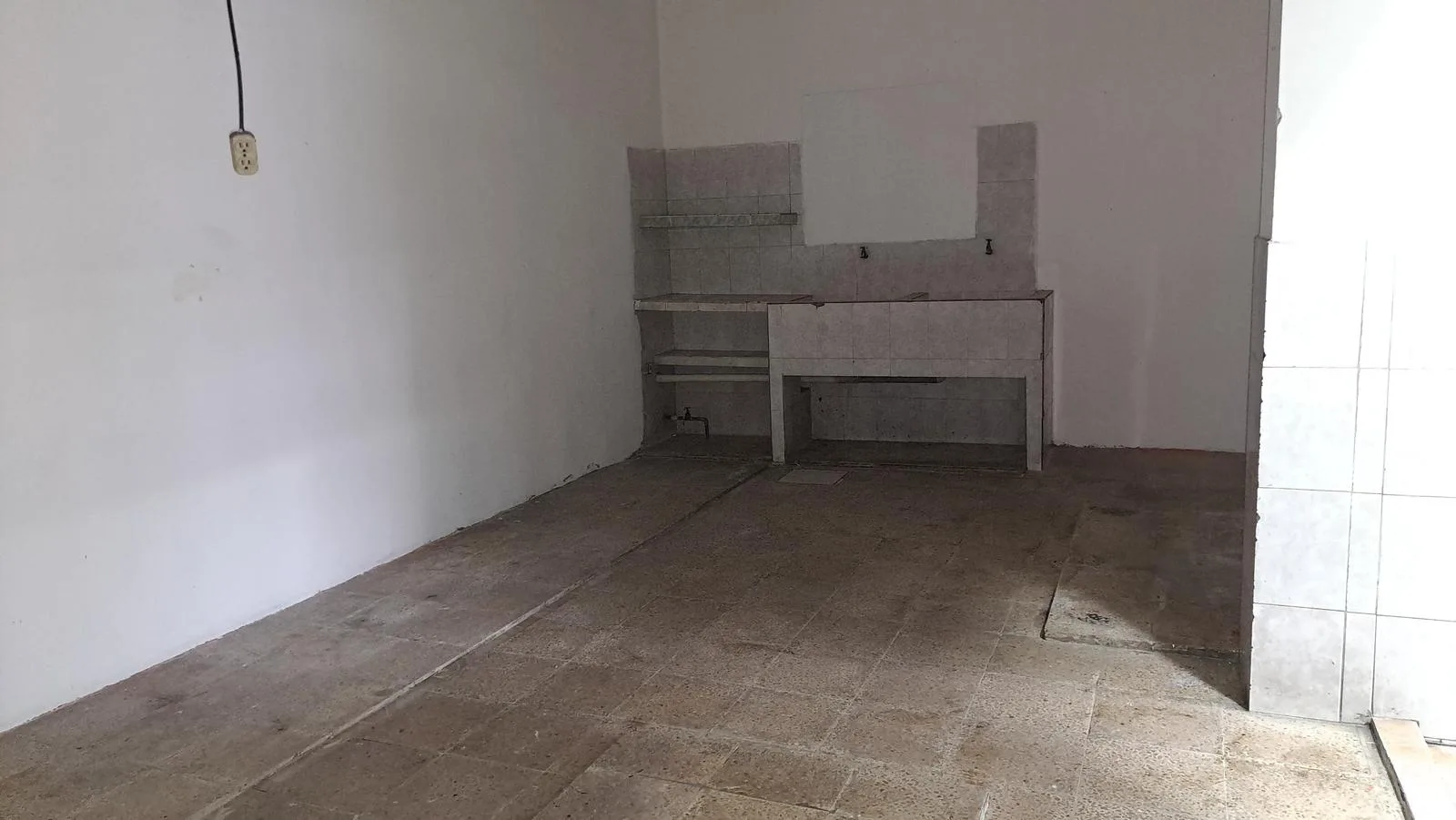 Local Comercial en alquiler en Isla Trinitaria Vía Principal SanS