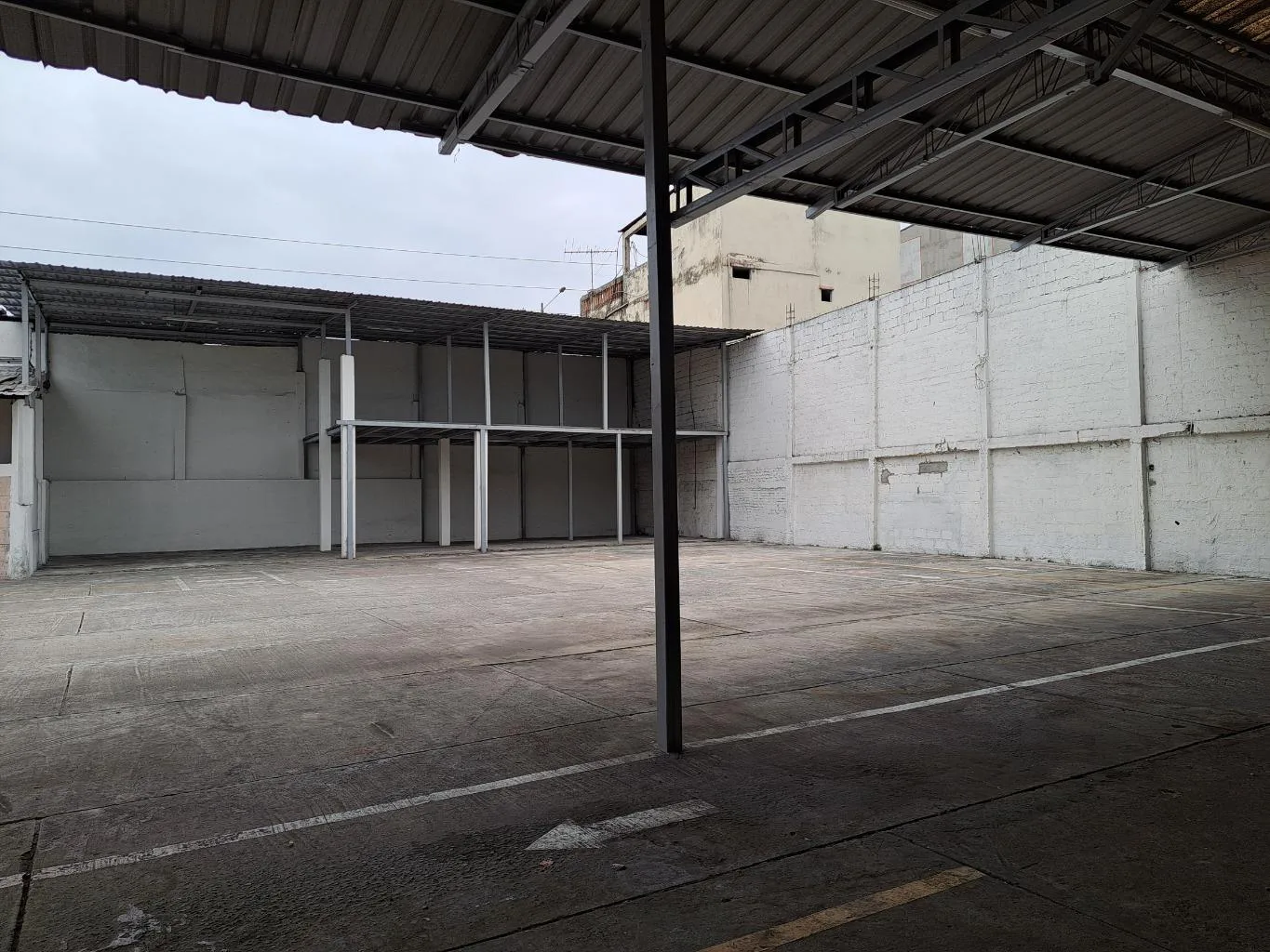Alquiler Terreno y Local frente al Mercado Las Esclusas Sur SanS